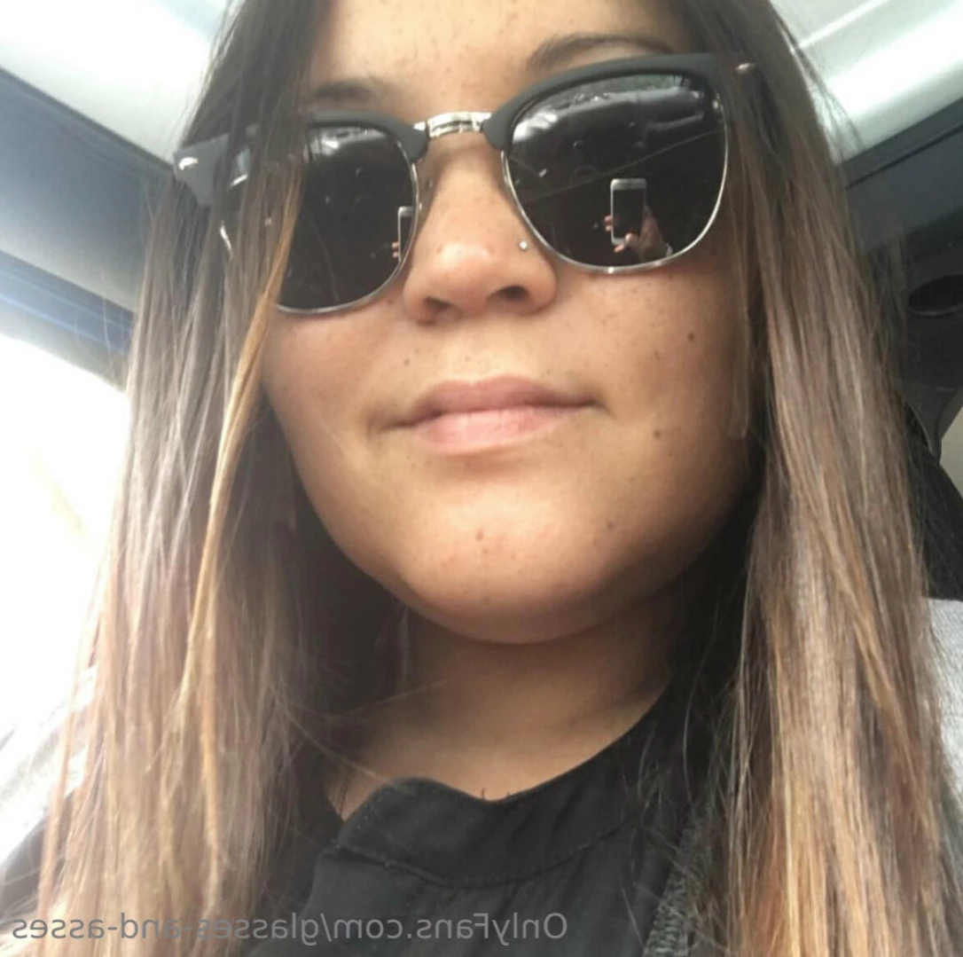 glasses-and-asses Onlyfans leaked photo 11738385 on Hotleaks.tv