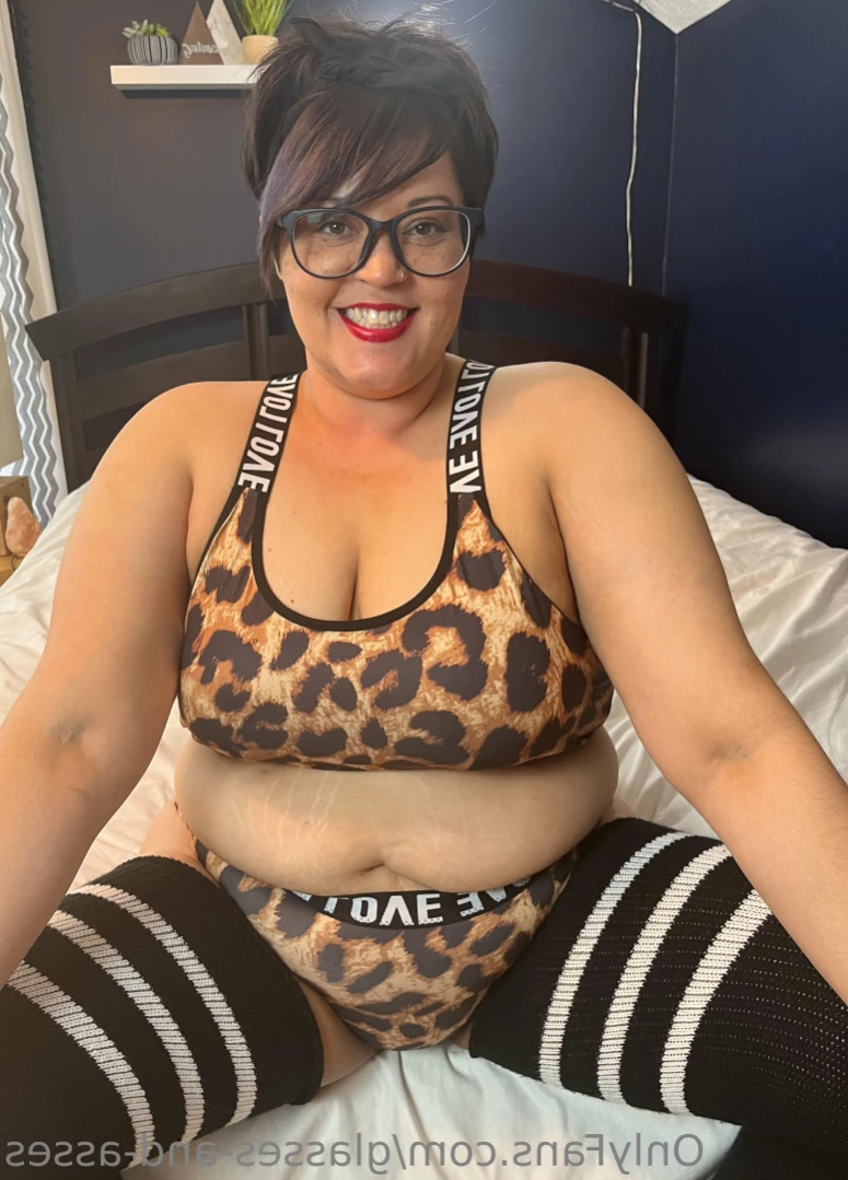 glasses-and-asses Onlyfans leaked photo 13582335 on Hotleaks.tv