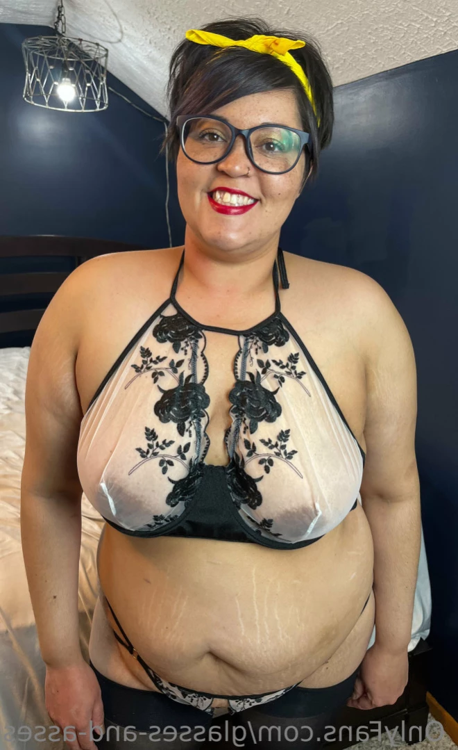 glasses-and-asses Onlyfans leaked photo 13783004 on Hotleaks.tv