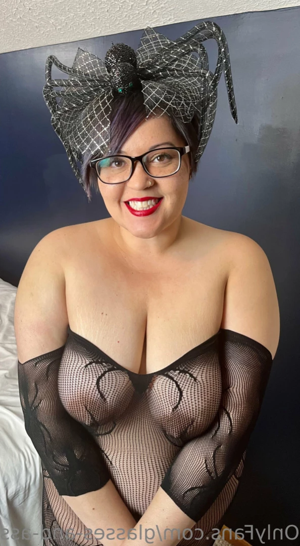 glasses-and-asses Onlyfans leaked photo 15004280 on Hotleaks.tv