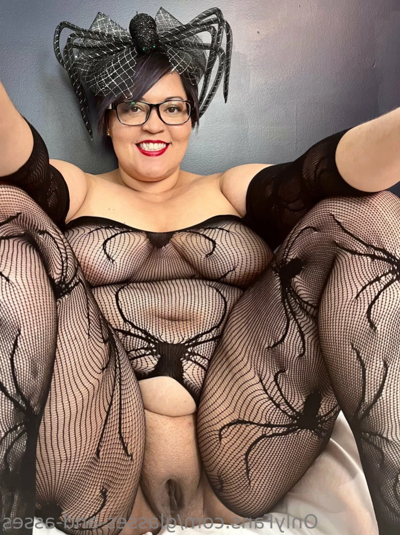 glasses-and-asses Onlyfans leaked photo 15557954 on Hotleaks.tv