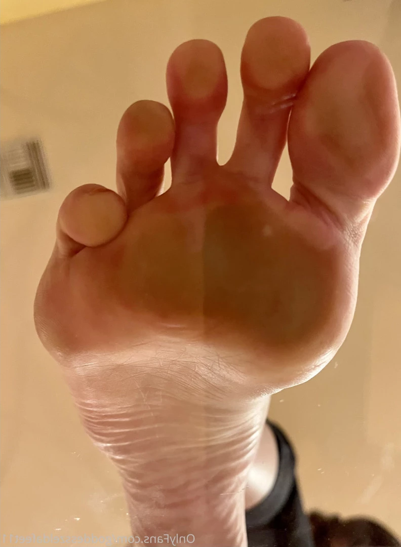 goddesszeldafeet11 Onlyfans leaked photo 7228039 on Hotleaks.tv