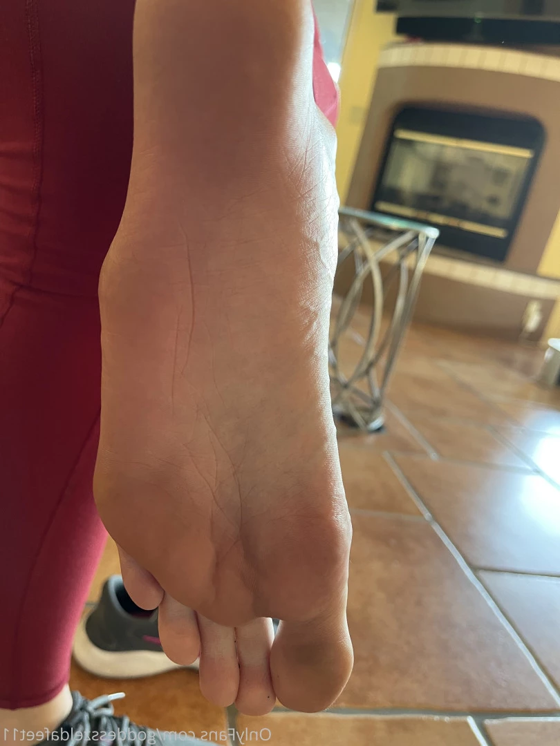 goddesszeldafeet11 Onlyfans leaked photo 7228457 on Hotleaks.tv