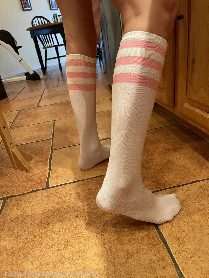 goddesszeldafeet11 Onlyfans leaked photo 7228726 on Hotleaks.tv