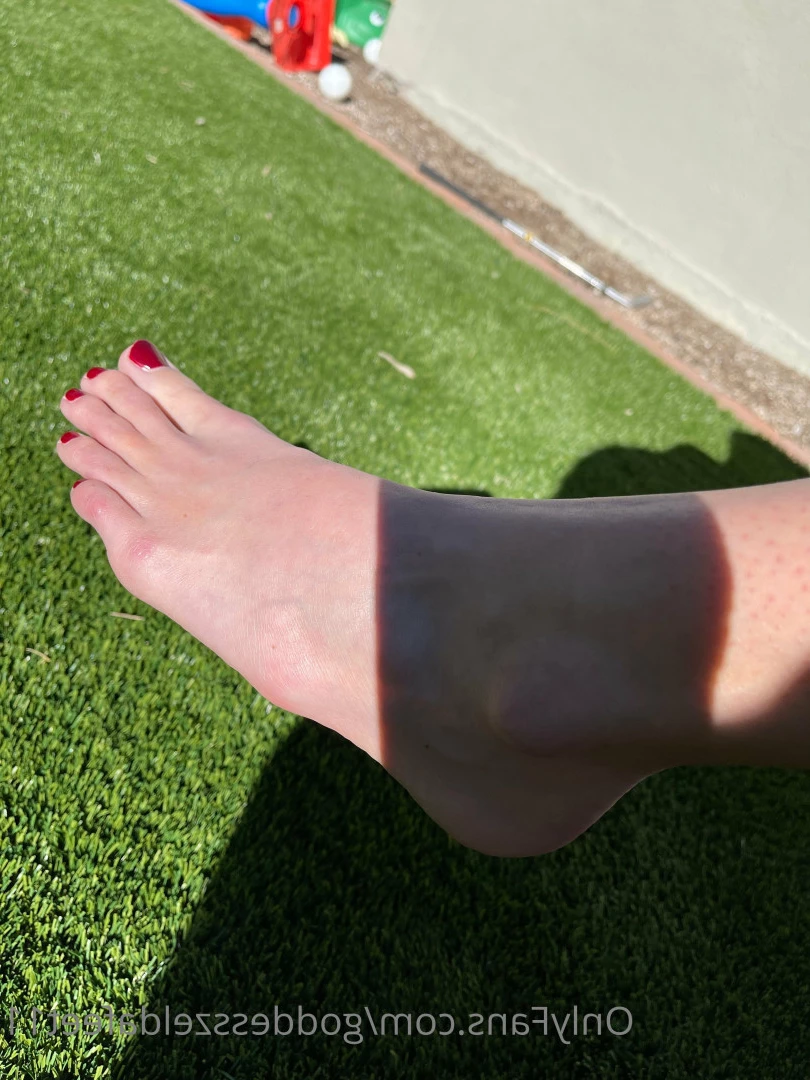 goddesszeldafeet11 Onlyfans leaked photo 7230098 on Hotleaks.tv