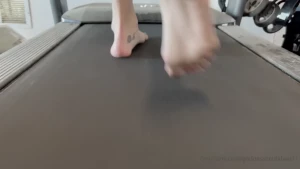 7585793