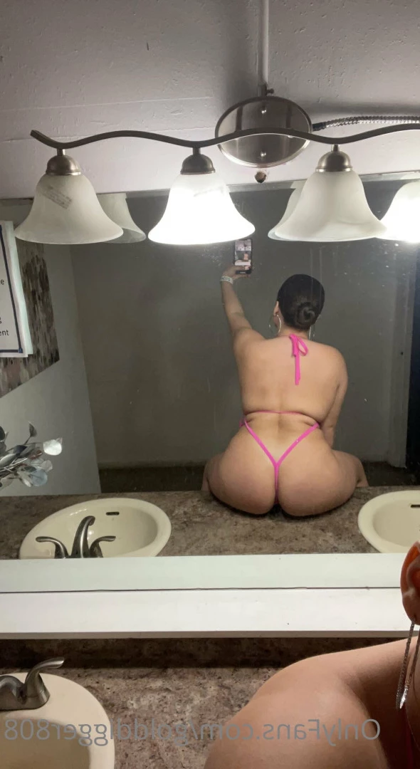 Alana dickens [ golddigger808 ] Onlyfans leaked photo 7146645 on Hotleaks.tv