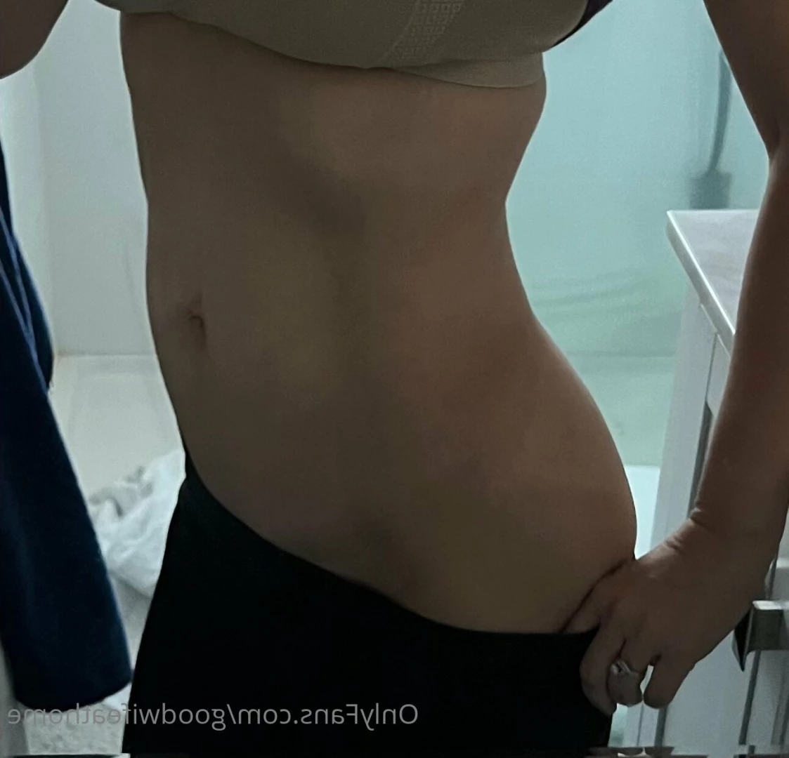 The Good Wife 🔝10% [ goodwifeathome ] Onlyfans leaked photo 7416032 on Hotleaks.tv