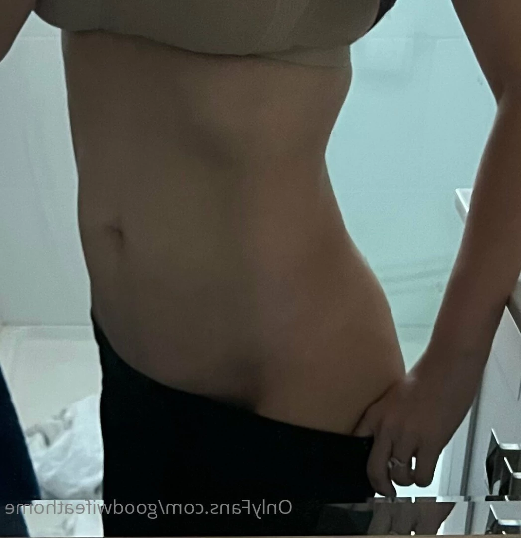 The Good Wife 🔝10% [ goodwifeathome ] Onlyfans leaked photo 7416095 on Hotleaks.tv
