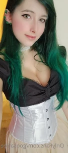 7433780