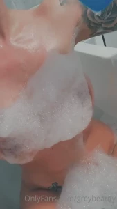7579477