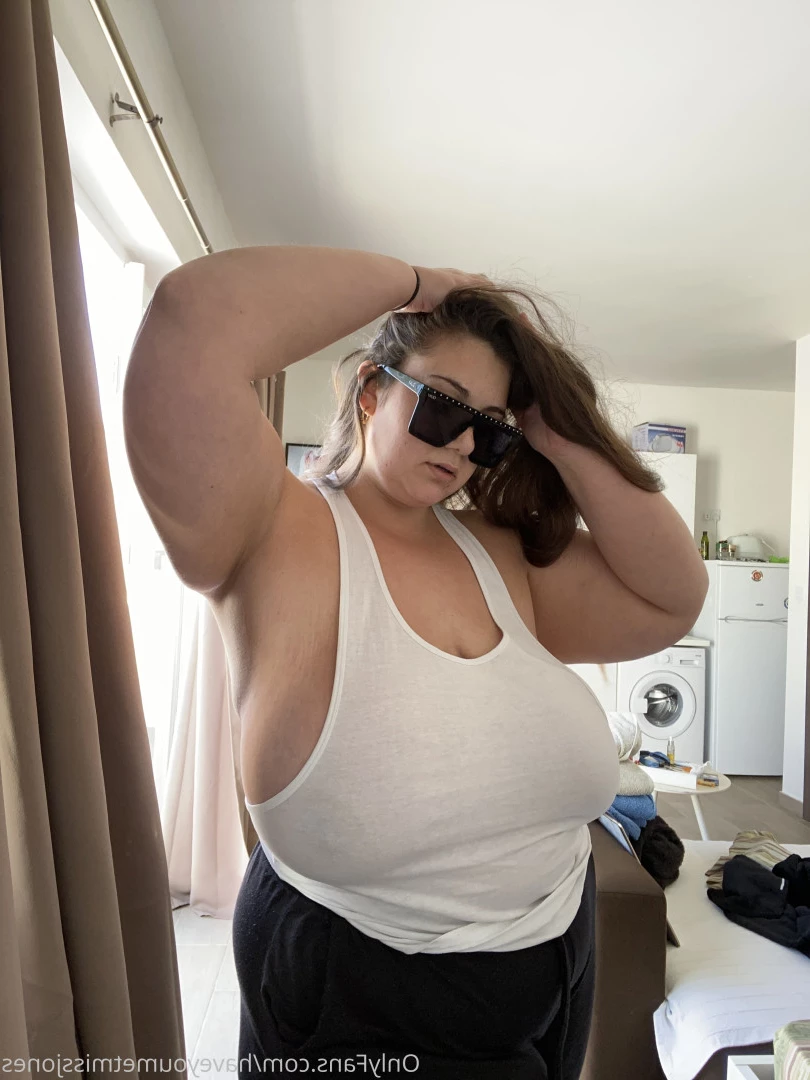 Emily [ haveyoumetmissjones ] Onlyfans leaked photo 7391437 on Hotleaks.tv