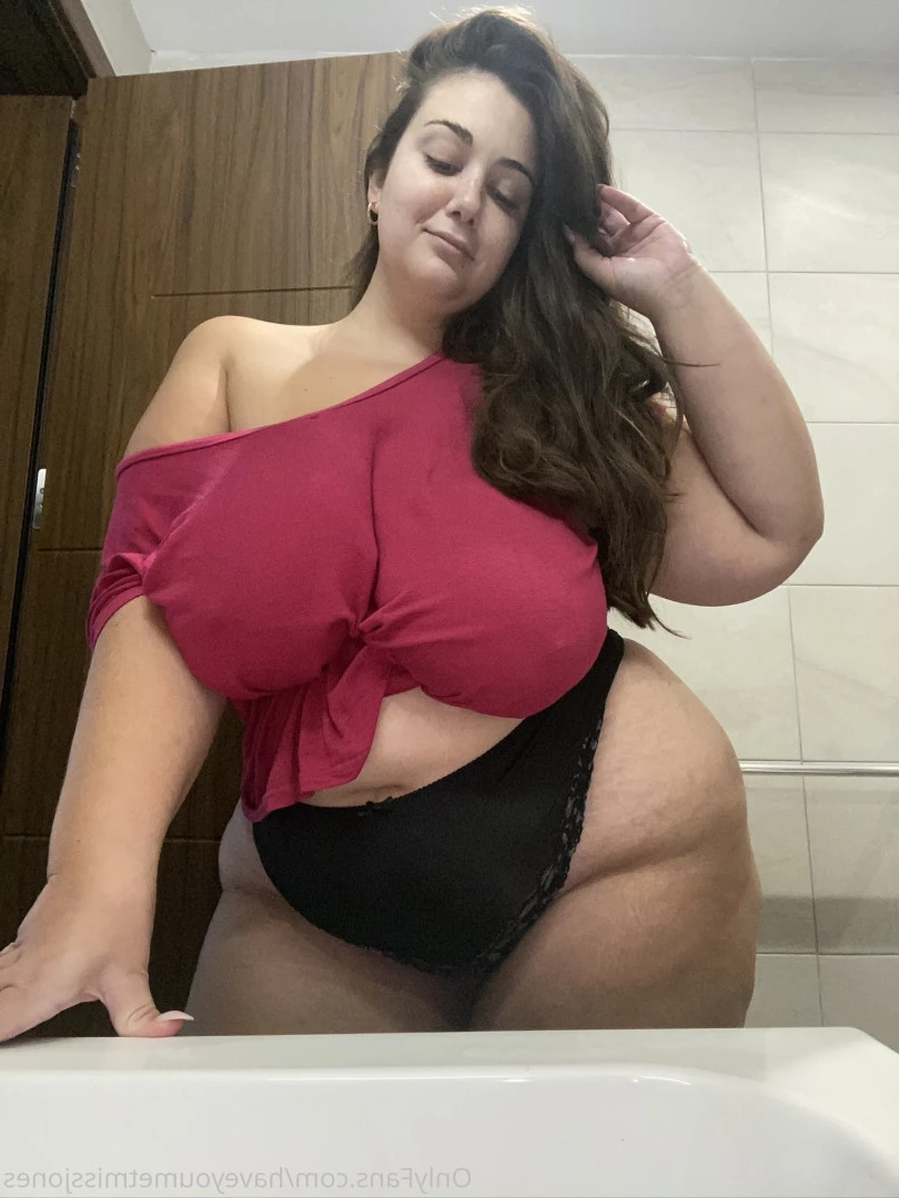 Emily [ haveyoumetmissjones ] Onlyfans leaked photo 7392069 on Hotleaks.tv