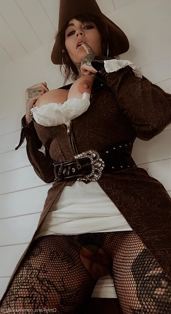 Hayley B [ hayley_b ] Onlyfans leaked photo 7160297 on Hotleaks.tv