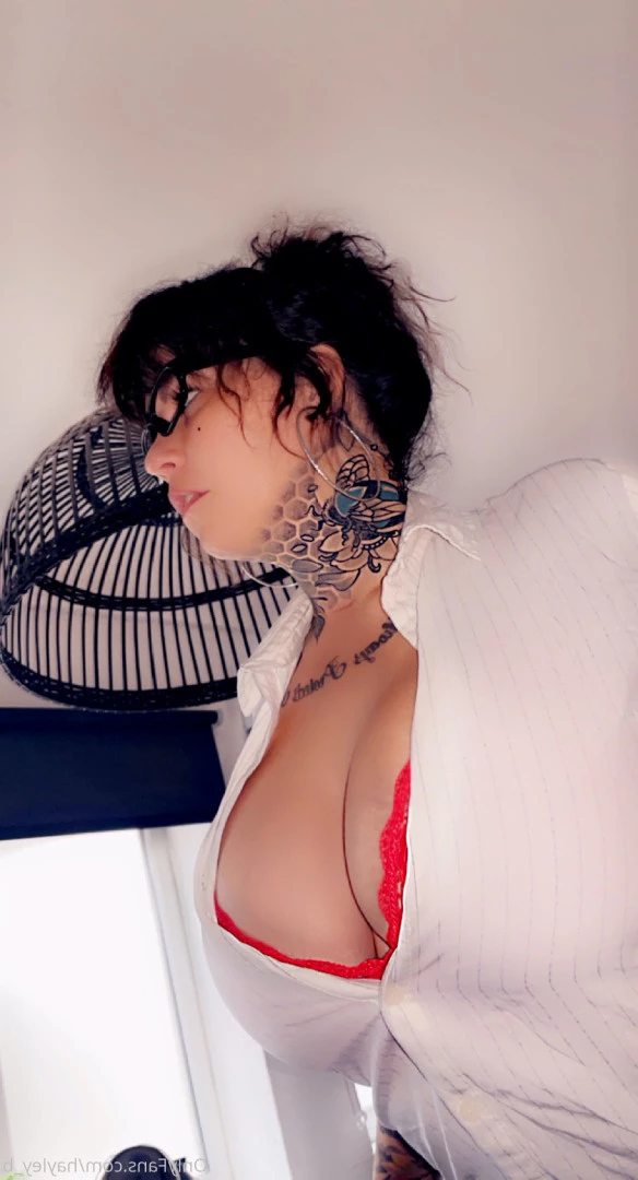 Hayley B [ hayley_b ] Onlyfans leaked photo 7163274 on Hotleaks.tv