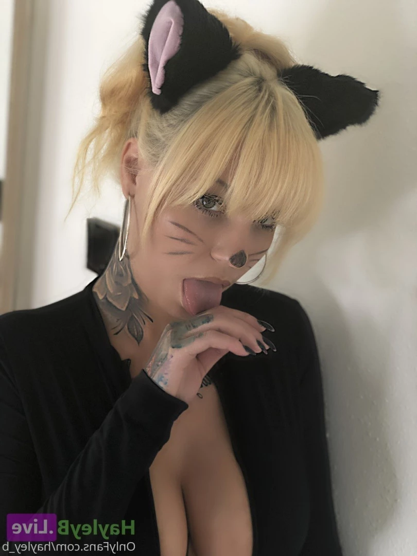 Hayley B [ hayley_b ] Onlyfans leaked photo 7165471 on Hotleaks.tv
