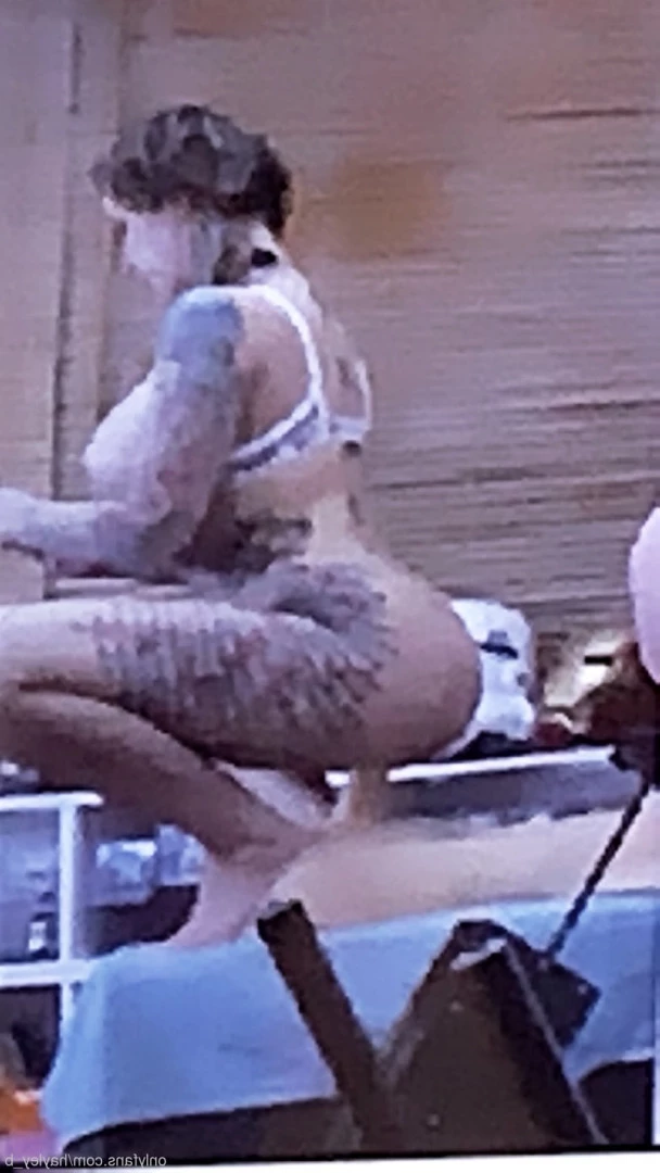 Hayley B [ hayley_b ] Onlyfans leaked photo 7168465 on Hotleaks.tv