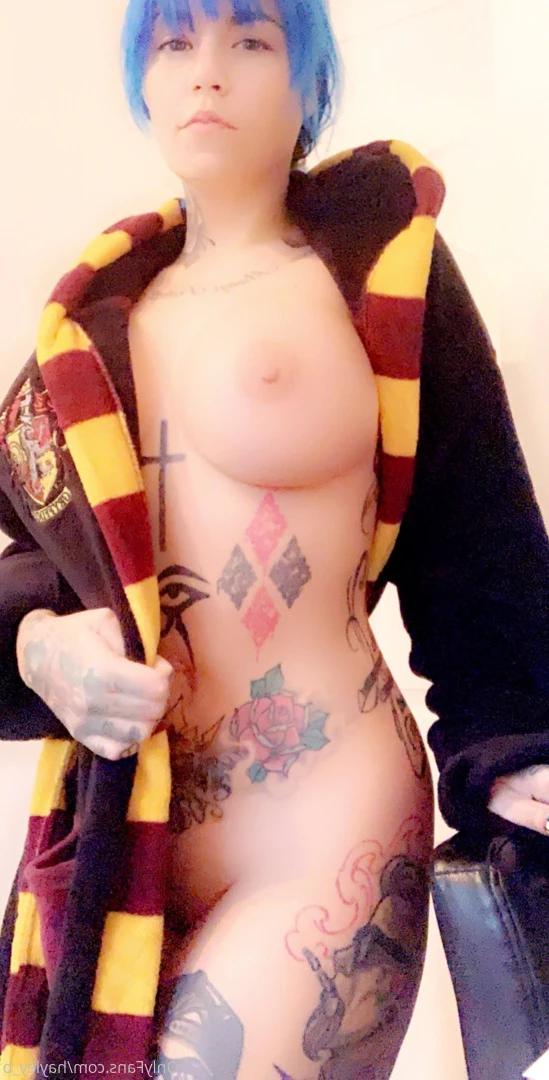 Hayley B [ hayley_b ] Onlyfans leaked photo 7176310 on Hotleaks.tv