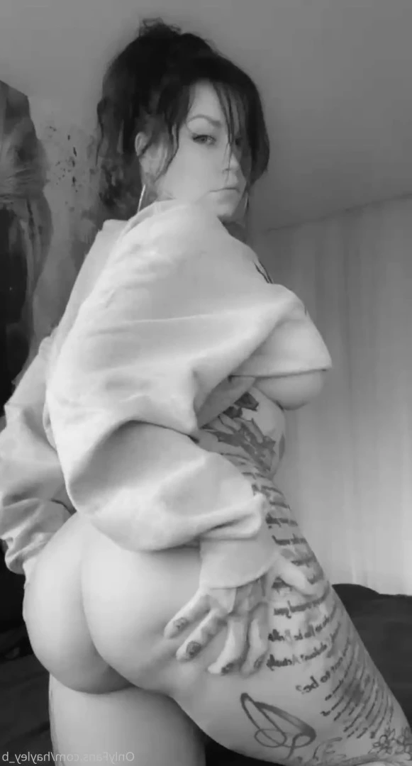 Hayley B [ hayley_b ] Onlyfans leaked photo 7205977 on Hotleaks.tv