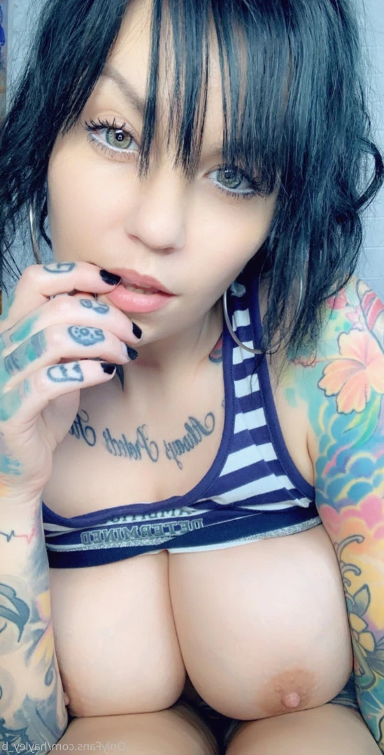 Hayley B [ hayley_b ] Onlyfans leaked photo 7208783 on Hotleaks.tv