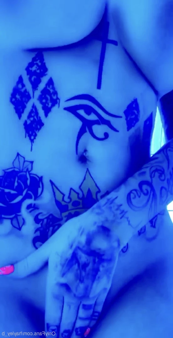 Hayley B [ hayley_b ] Onlyfans leaked photo 7218594 on Hotleaks.tv