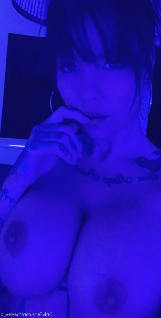 Hayley B [ hayley_b ] Onlyfans leaked photo 7223521 on Hotleaks.tv