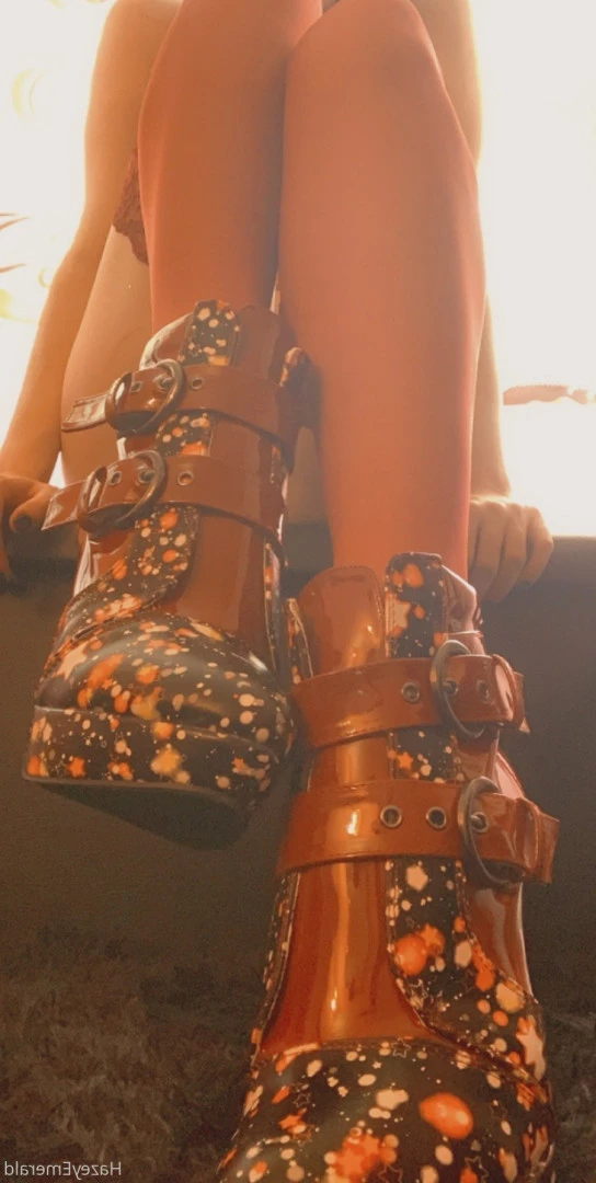 Hazel King [ hazeyemerald ] Onlyfans leaked photo 7382404 on Hotleaks.tv