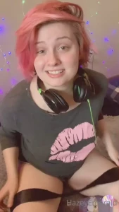 Hazel King [ hazeyemerald ] Onlyfans leaked video 7552640 on Hotleaks.tv