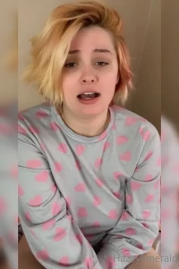 Hazel King [ hazeyemerald ] Onlyfans leaked video 7553182 on Hotleaks.tv