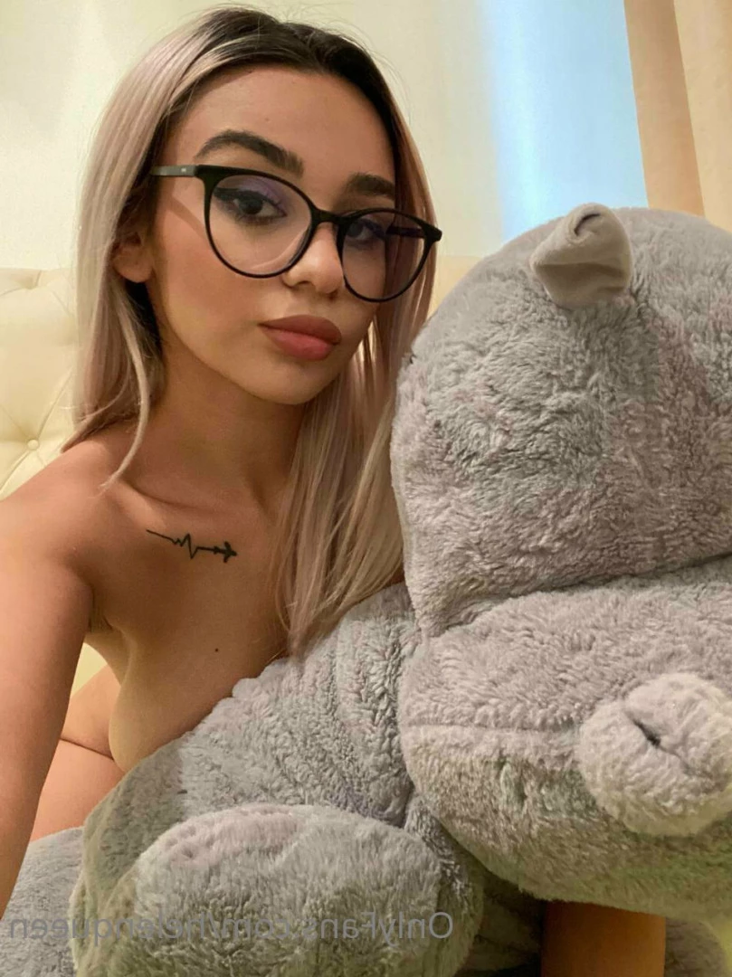 Helen Queen [ helenqueen ] Onlyfans leaked photo 7386536 on Hotleaks.tv