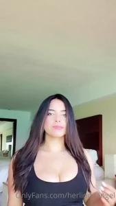 7541836