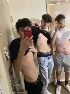 6973178