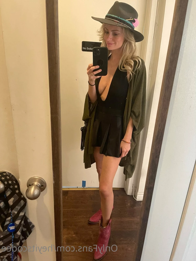 Cody Renee Cameron [ heyitscodee ] Onlyfans leaked photo 10494664 on Hotleaks.tv
