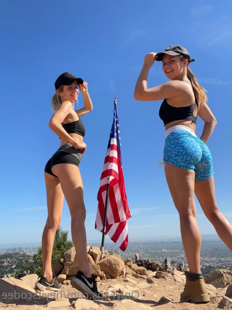 Cody Renee Cameron [ heyitscodee ] Onlyfans leaked photo 10500622 on Hotleaks.tv