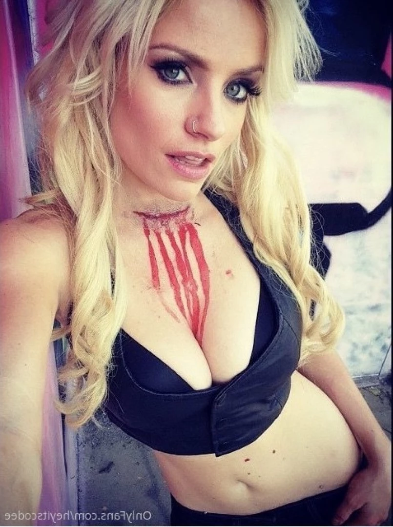 Cody Renee Cameron [ heyitscodee ] Onlyfans leaked photo 10501394 on Hotleaks.tv