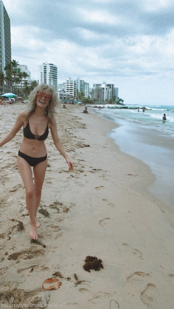 Cody Renee Cameron [ heyitscodee ] Onlyfans leaked photo 10502605 on Hotleaks.tv