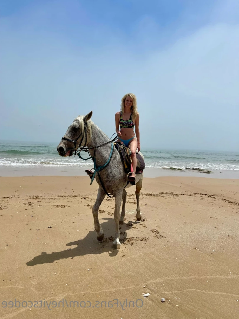 Cody Renee Cameron [ heyitscodee ] Onlyfans leaked photo 10504574 on Hotleaks.tv