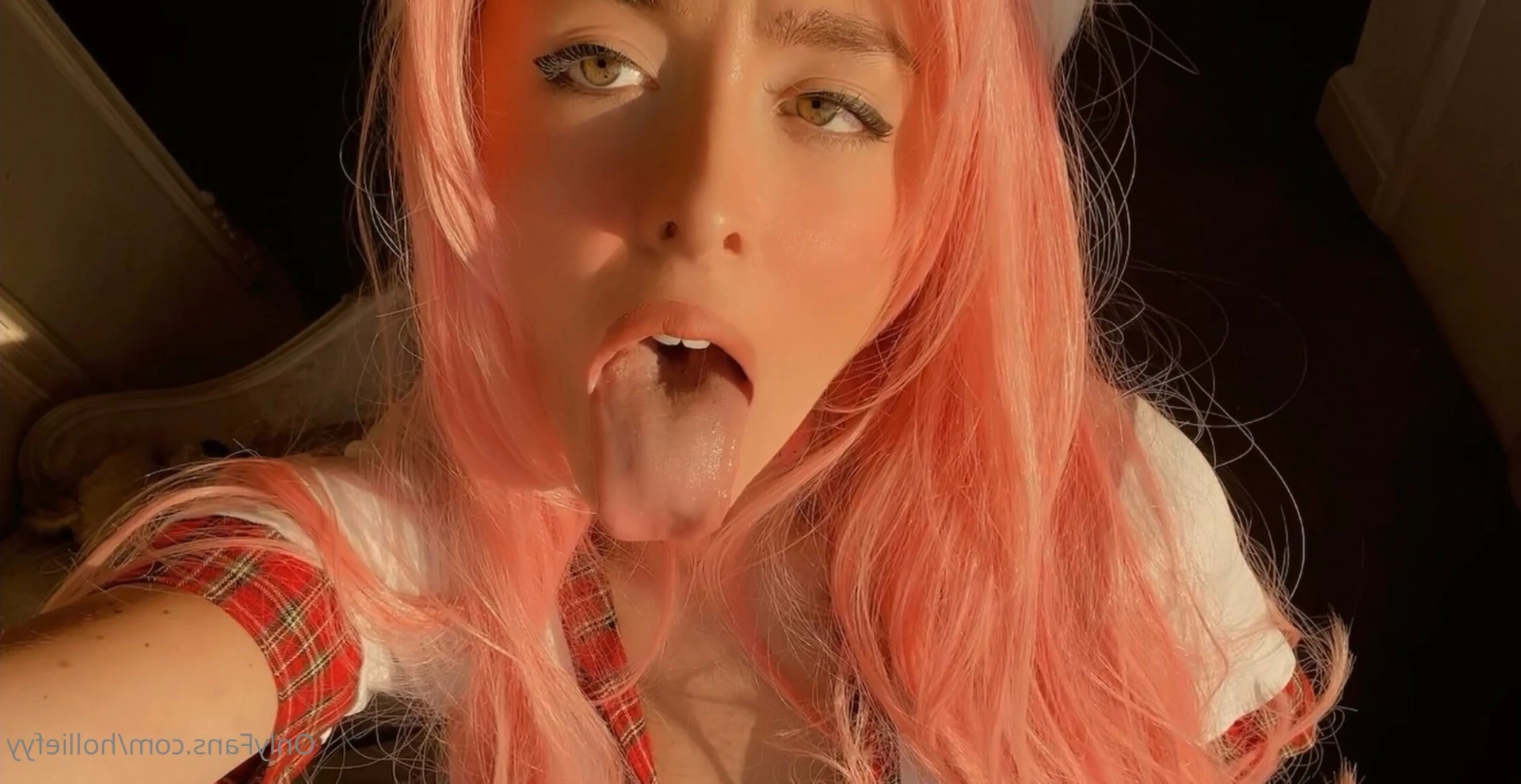 Hollie FY Gold 👑 [ holliefyy ] Onlyfans leaked photo 7145122 on Hotleaks.tv