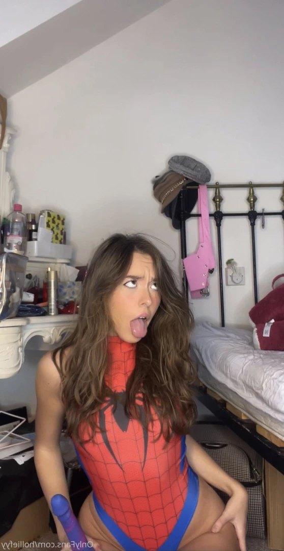 Hollie FY Gold 👑 [ holliefyy ] Onlyfans leaked photo 7146769 on Hotleaks.tv