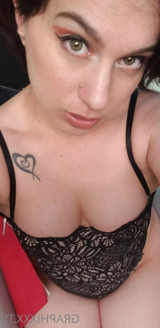 Holly Graphixxx [ hollygraphixxx ] Onlyfans leaked photo 6965410 on Hotleaks.tv