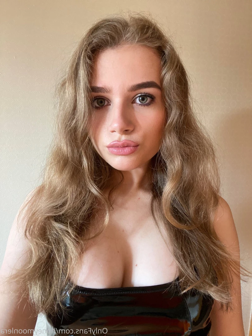 Lera Moon 🌙 [ honeymoonlera ] Onlyfans leaked photo 7425895 on Hotleaks.tv