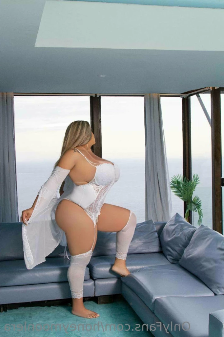 Lera Moon 🌙 [ honeymoonlera ] Onlyfans leaked photo 7426642 on Hotleaks.tv