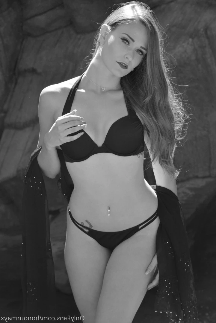 Miss Honour May [ honourmayx ] Onlyfans leaked photo 7584398 on Hotleaks.tv