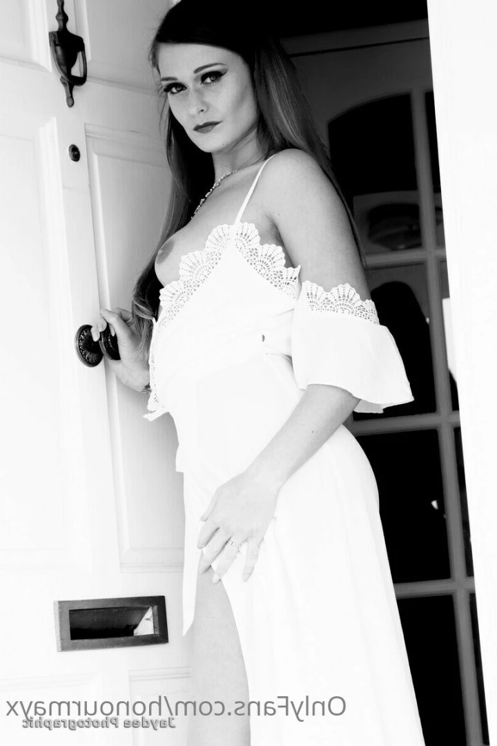Miss Honour May [ honourmayx ] Onlyfans leaked photo 7586607 on Hotleaks.tv