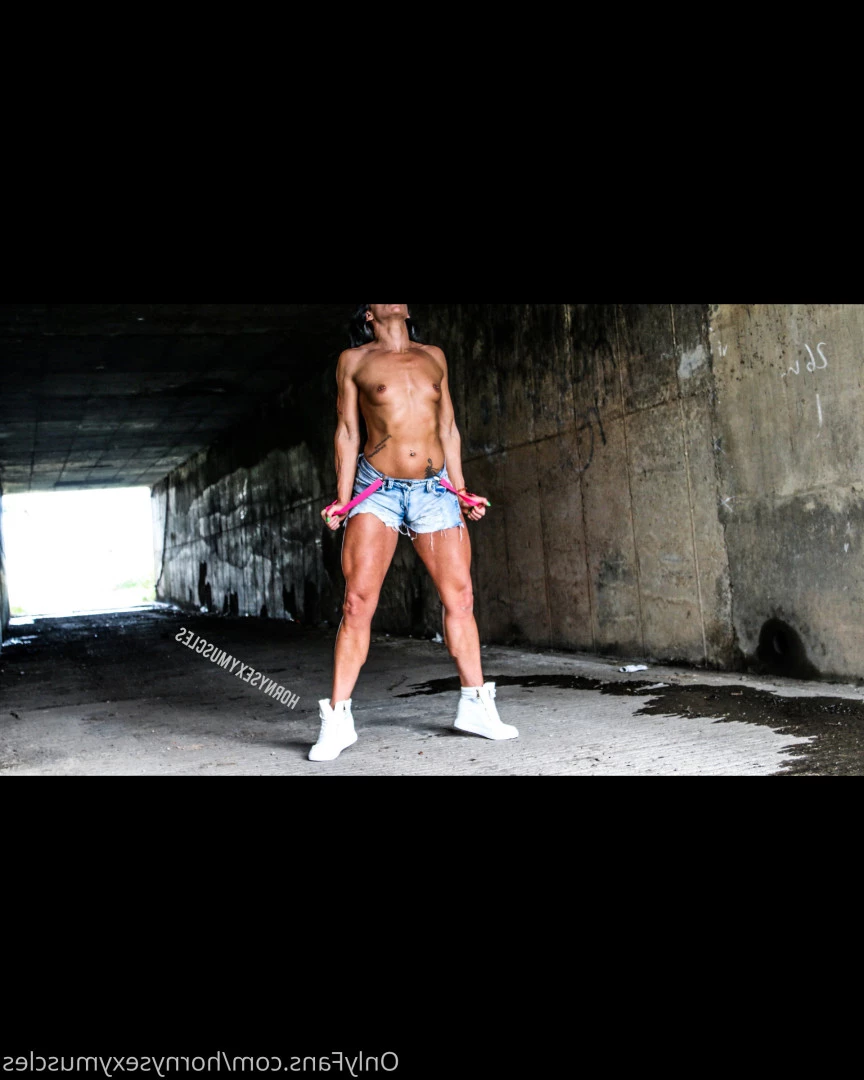 BIG CLIT [ hornysexymuscles ] Onlyfans leaked photo 6944908 on Hotleaks.tv