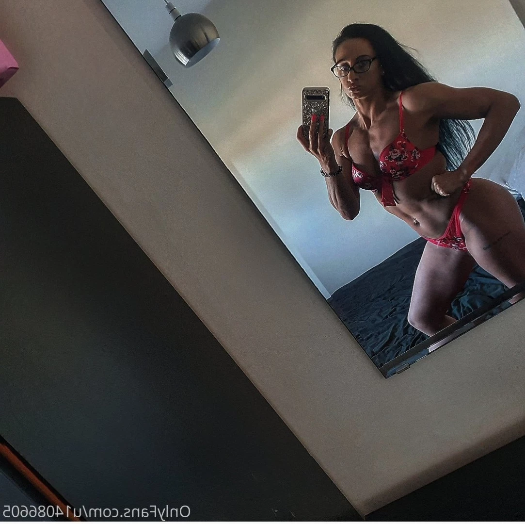 BIG CLIT [ hornysexymuscles ] Onlyfans leaked photo 6949491 on Hotleaks.tv
