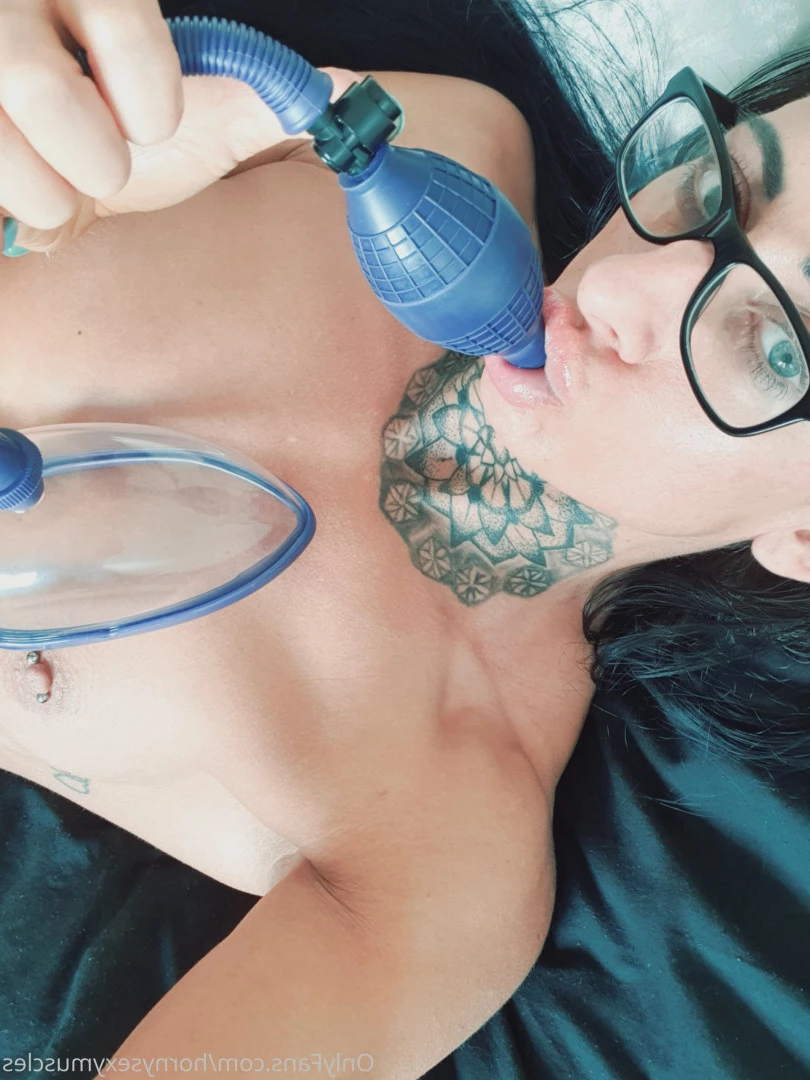 BIG CLIT [ hornysexymuscles ] Onlyfans leaked photo 6957428 on Hotleaks.tv
