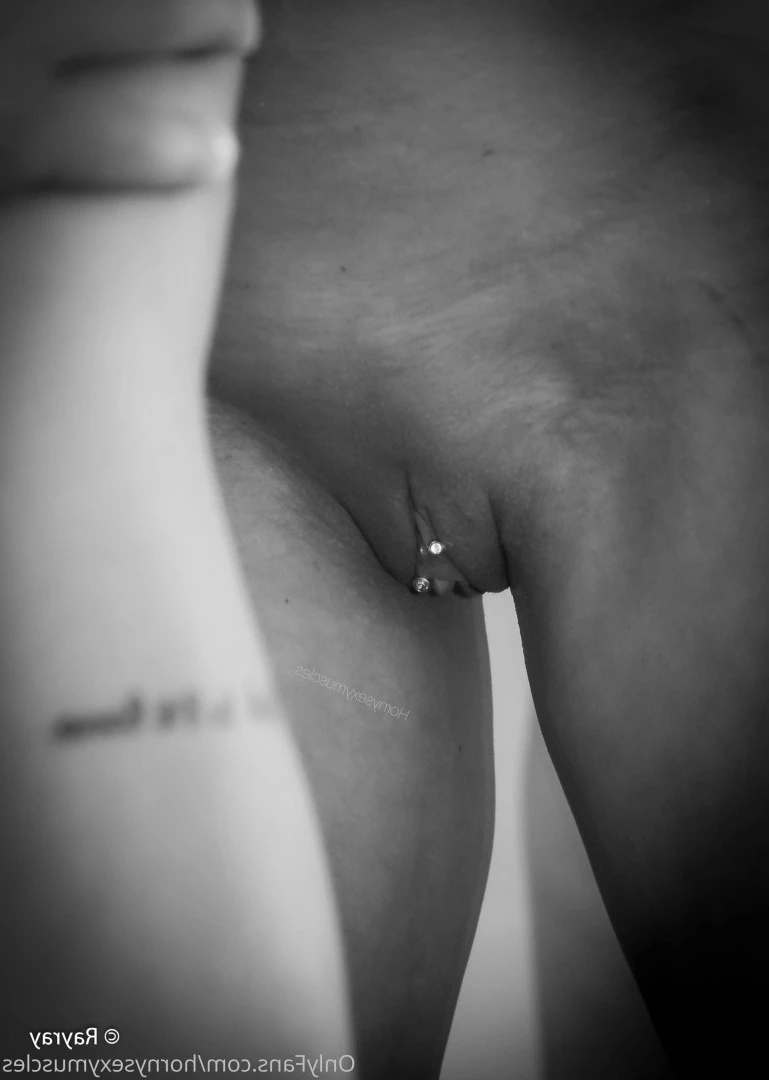 BIG CLIT [ hornysexymuscles ] Onlyfans leaked photo 6957753 on Hotleaks.tv