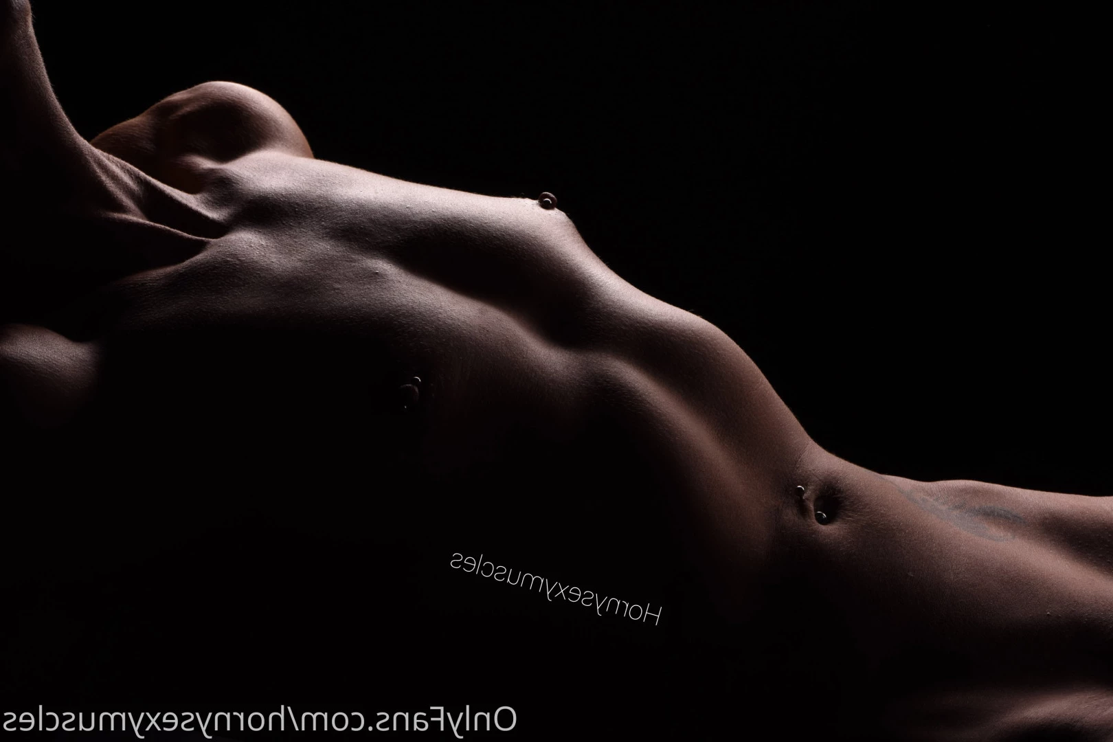 BIG CLIT [ hornysexymuscles ] Onlyfans leaked photo 6957943 on Hotleaks.tv