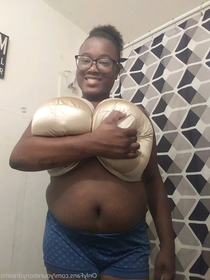 I Dream of Ebony [ idreamofebony ] Onlyfans leaked photo 6940208 on Hotleaks.tv